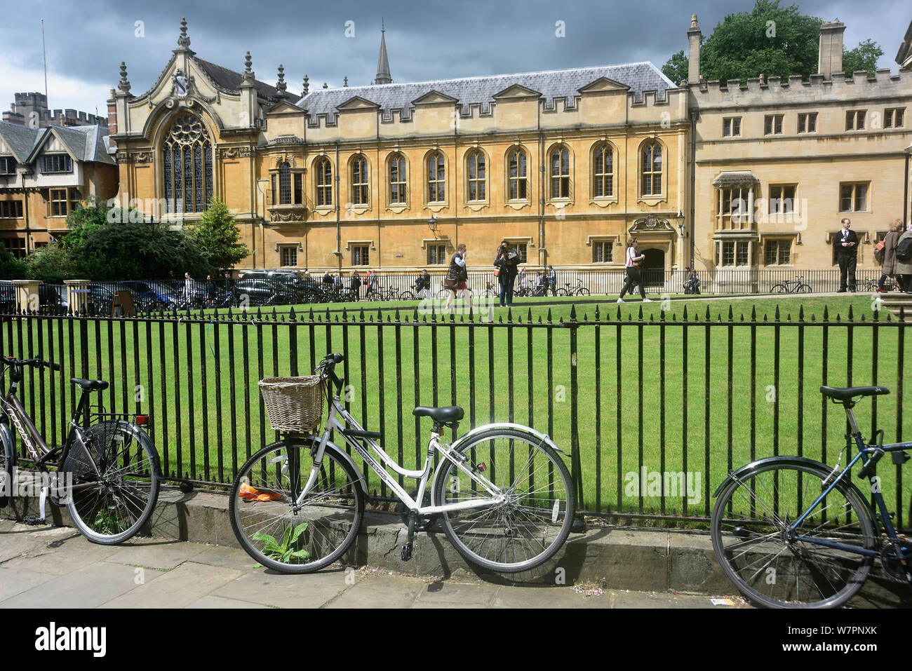 England, Oxford, Brasenose College across lawn of the Radcliffe Camera. Stock Photo