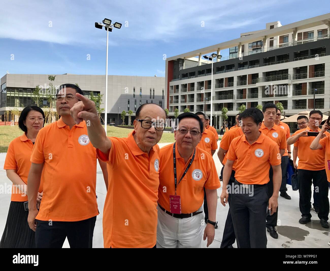 Li Ka-shing, Chairman of CK Hutchison Holdings, third left, visits the Guangdong Technion-Israel Institute of Technology, commonly shortened to Guangd Stock Photo