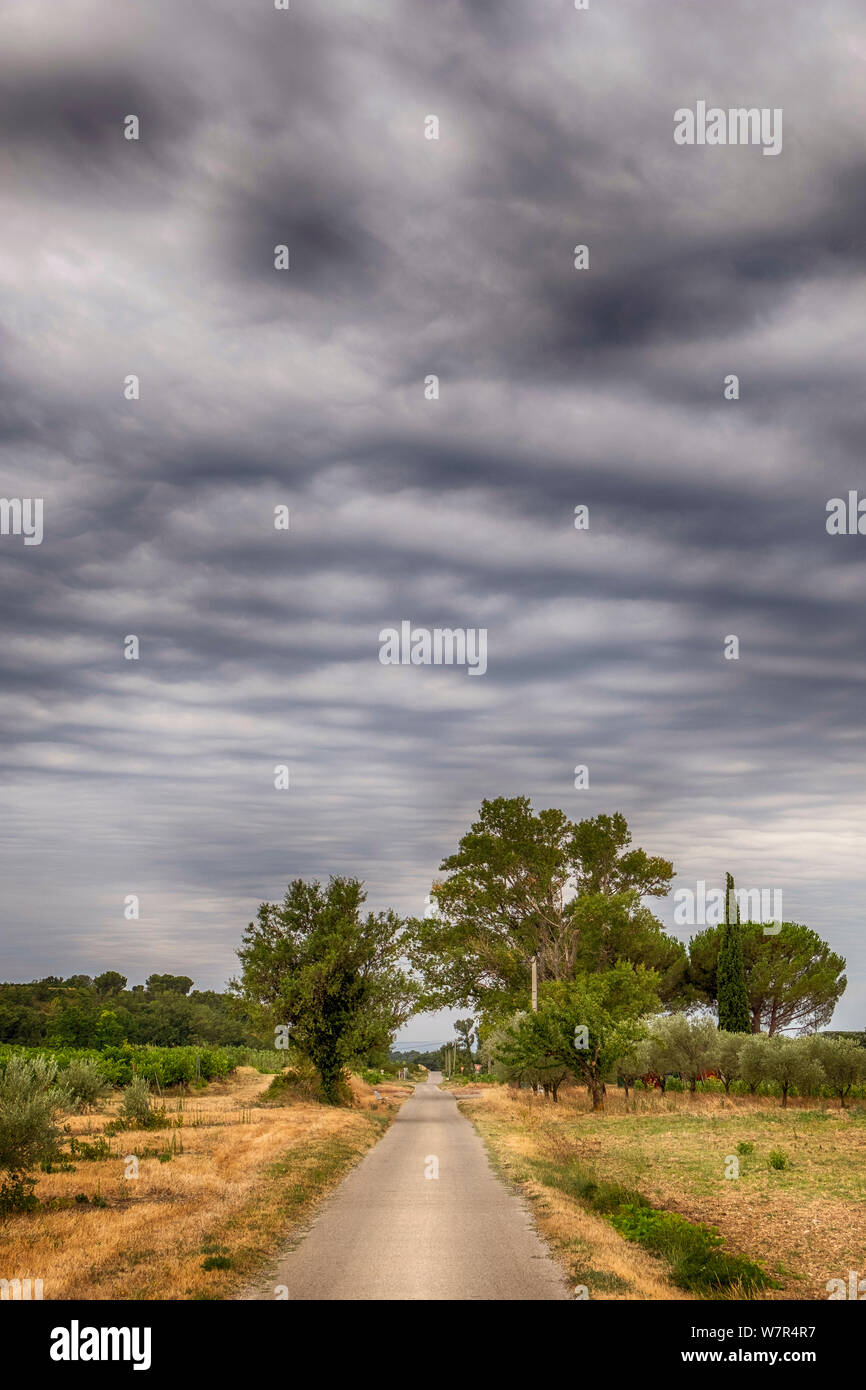 Nimbostratus clouds hi-res stock photography and images - Alamy