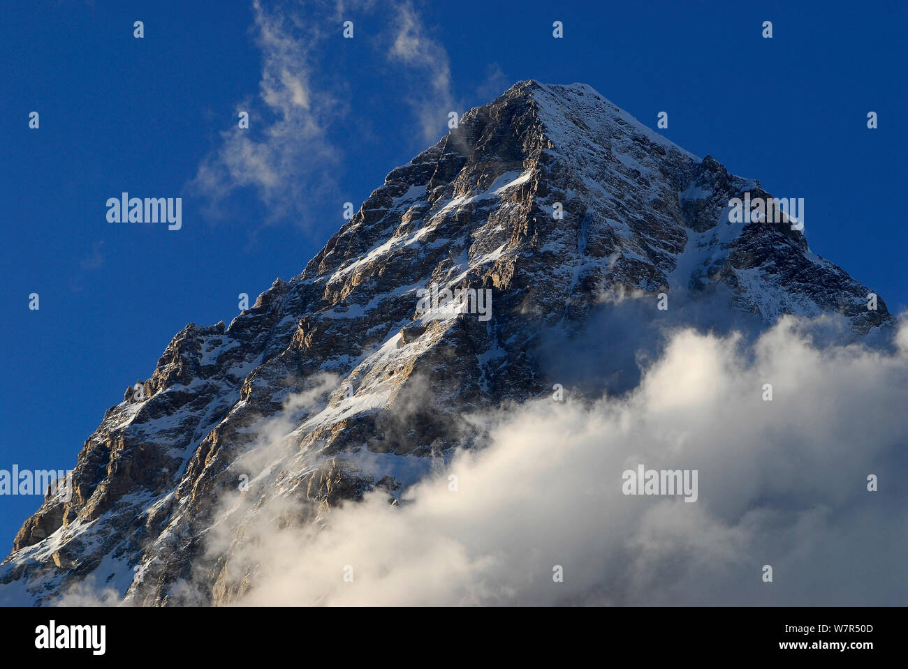 View looking up to the summit of K2 (8,611m), Central Karakoram National Park, Pakistan, June 2007 Stock Photo