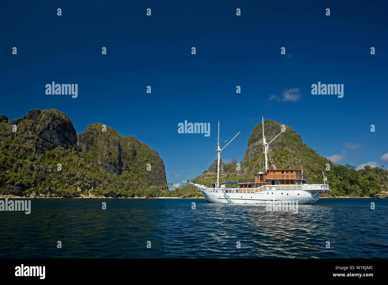 MV Pindito liveabord, Raja Ampat, Irian Jaya, West Papua, Indonesia, Pacific Ocean Stock Photo