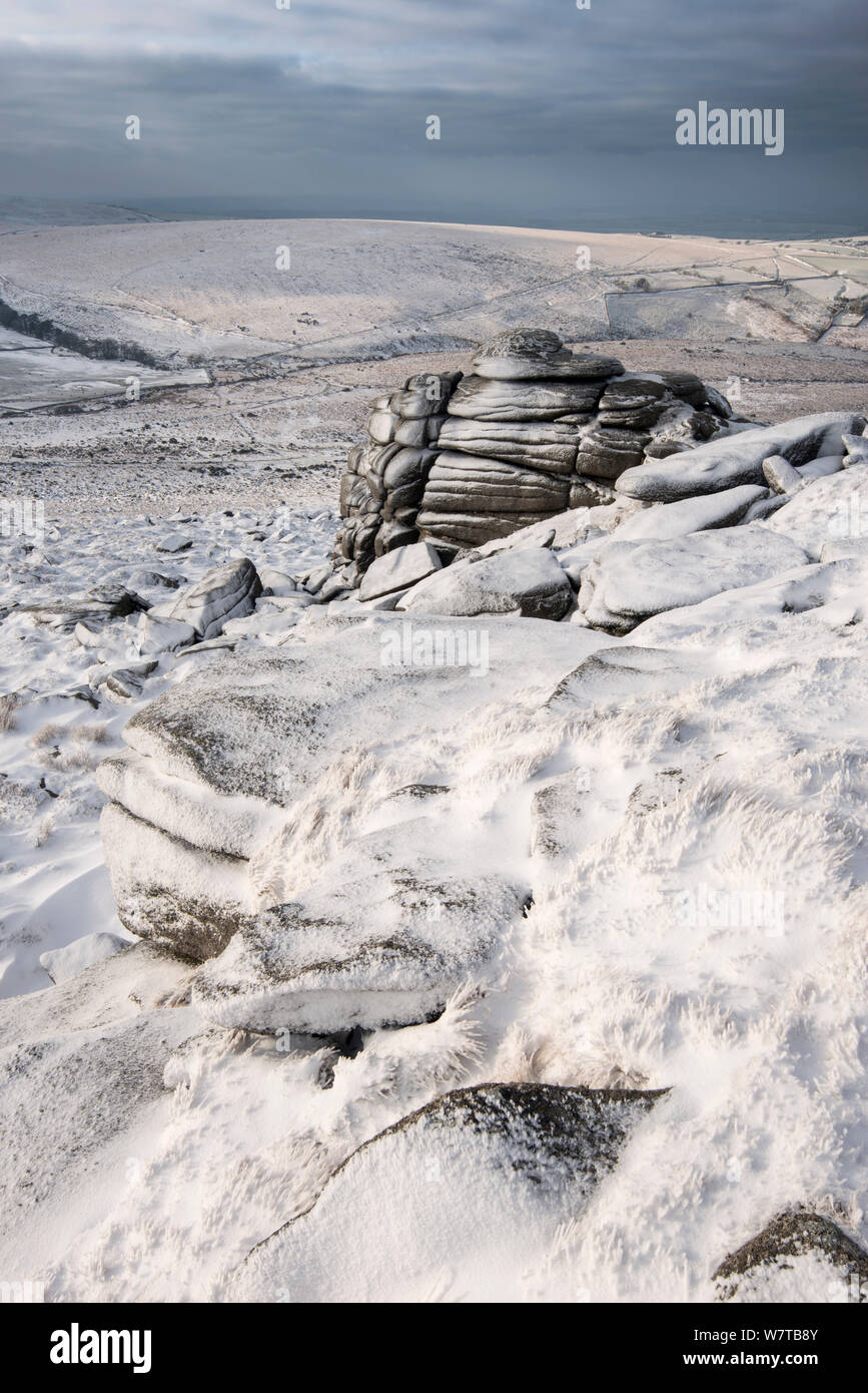 Rock formations close to Belstone Tor in snow, Belstone, Dartmoor National Park, Devon, UK, January 2013. Stock Photo