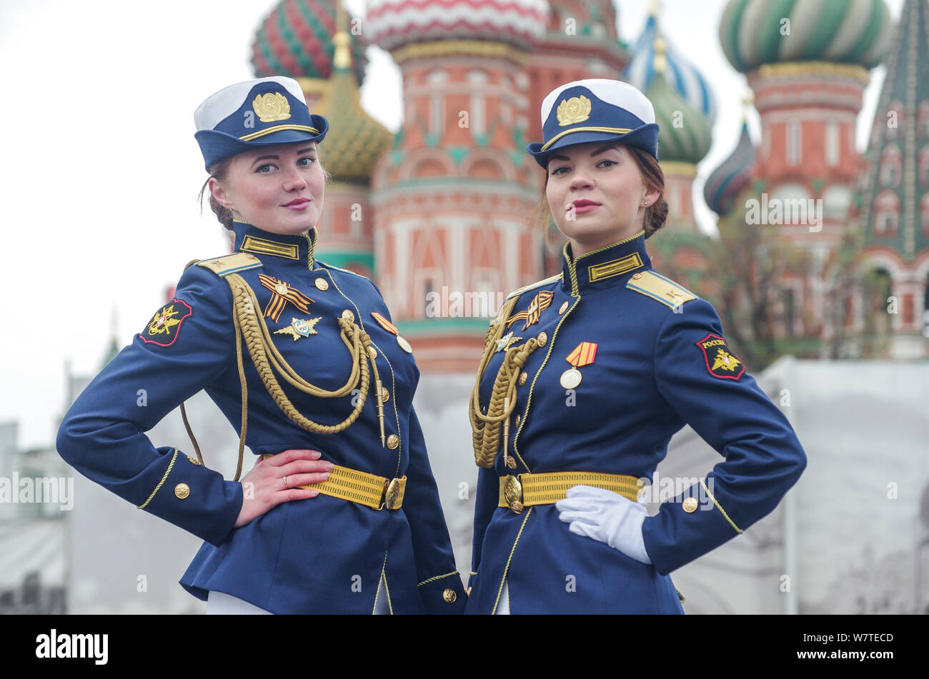 Female Russian soldiers pose for photos on the Red Square after the Victory Day military parade to mark the 72nd anniversary of the victory over Nazi Stock Photo