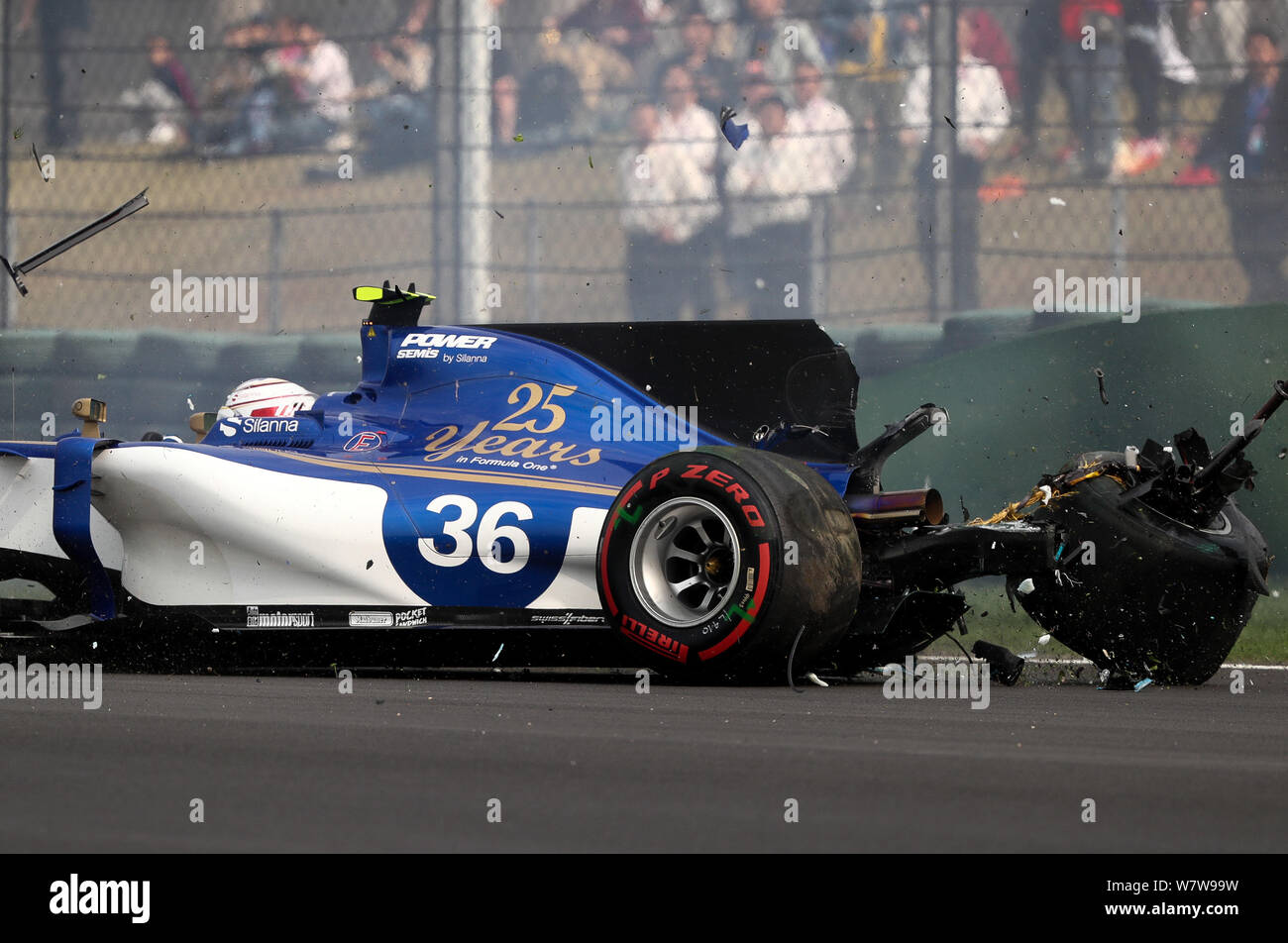 antonio giovinazzi 2017