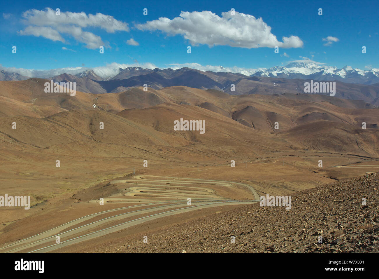 Holy Mountain, Mount Qomolangma National Park, Dingjie County, Qinghai-Tibet Plateau, Tibet, China, Asia. May 2013. Stock Photo