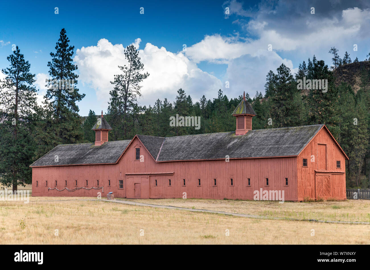 Grand Coulee Dam, Columbia River, town of Grand Coulee, Washington