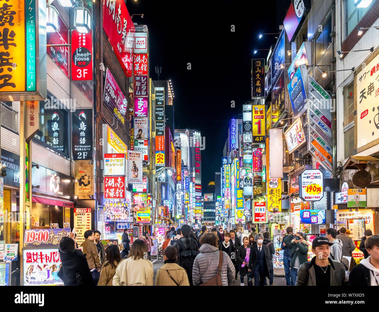 Kabukicho, Tokyo. Bright neon lights at night in the Kabukichō district, Shinjuku, Tokyo, Japan Stock Photo