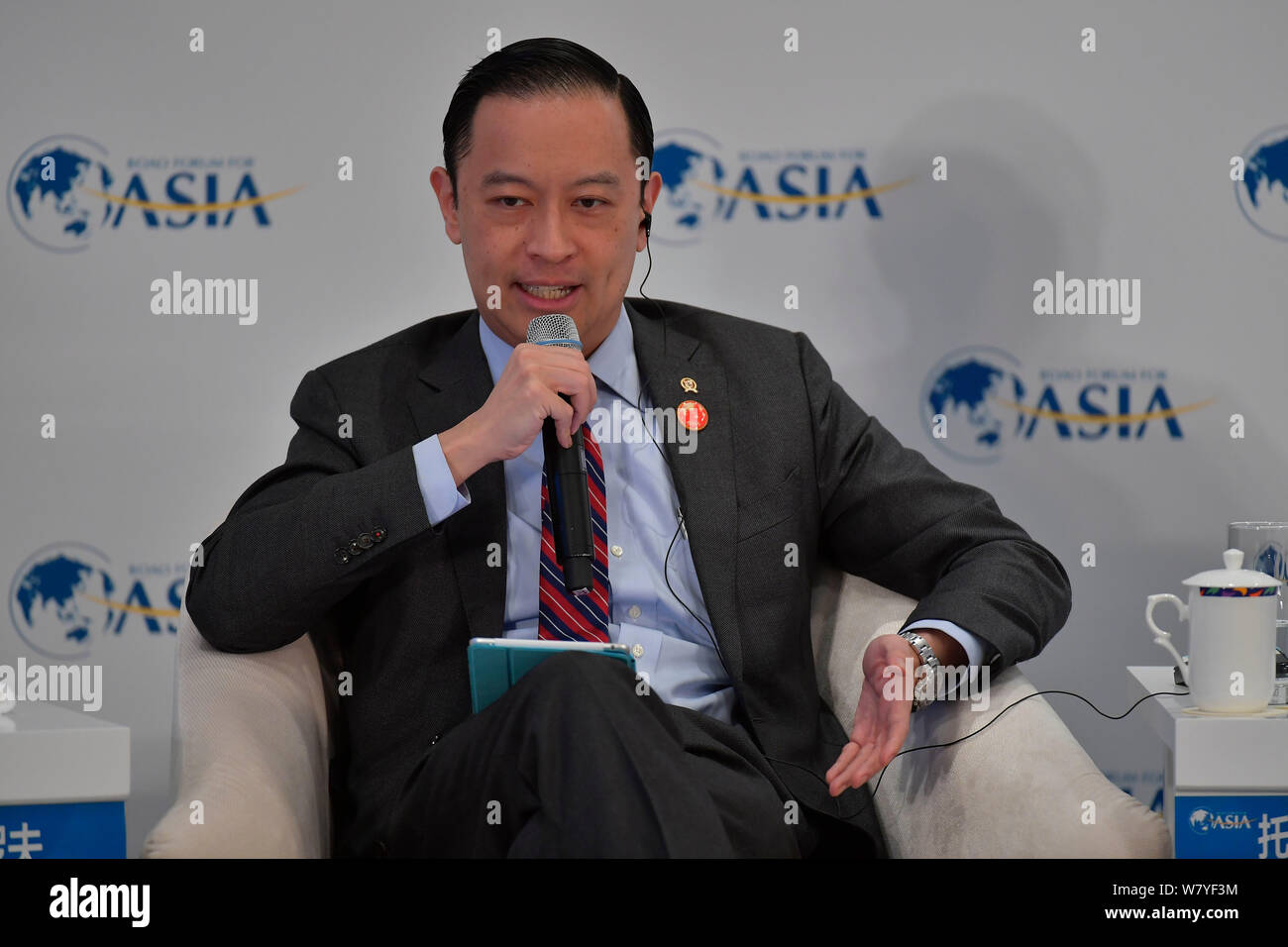 Thomas Trikasih LEMBONG, chairman of Indonesia Investment Coordinating Board, attends the 'Time for Fiscal Policy, Again?' sub-forum during the Boao F Stock Photo