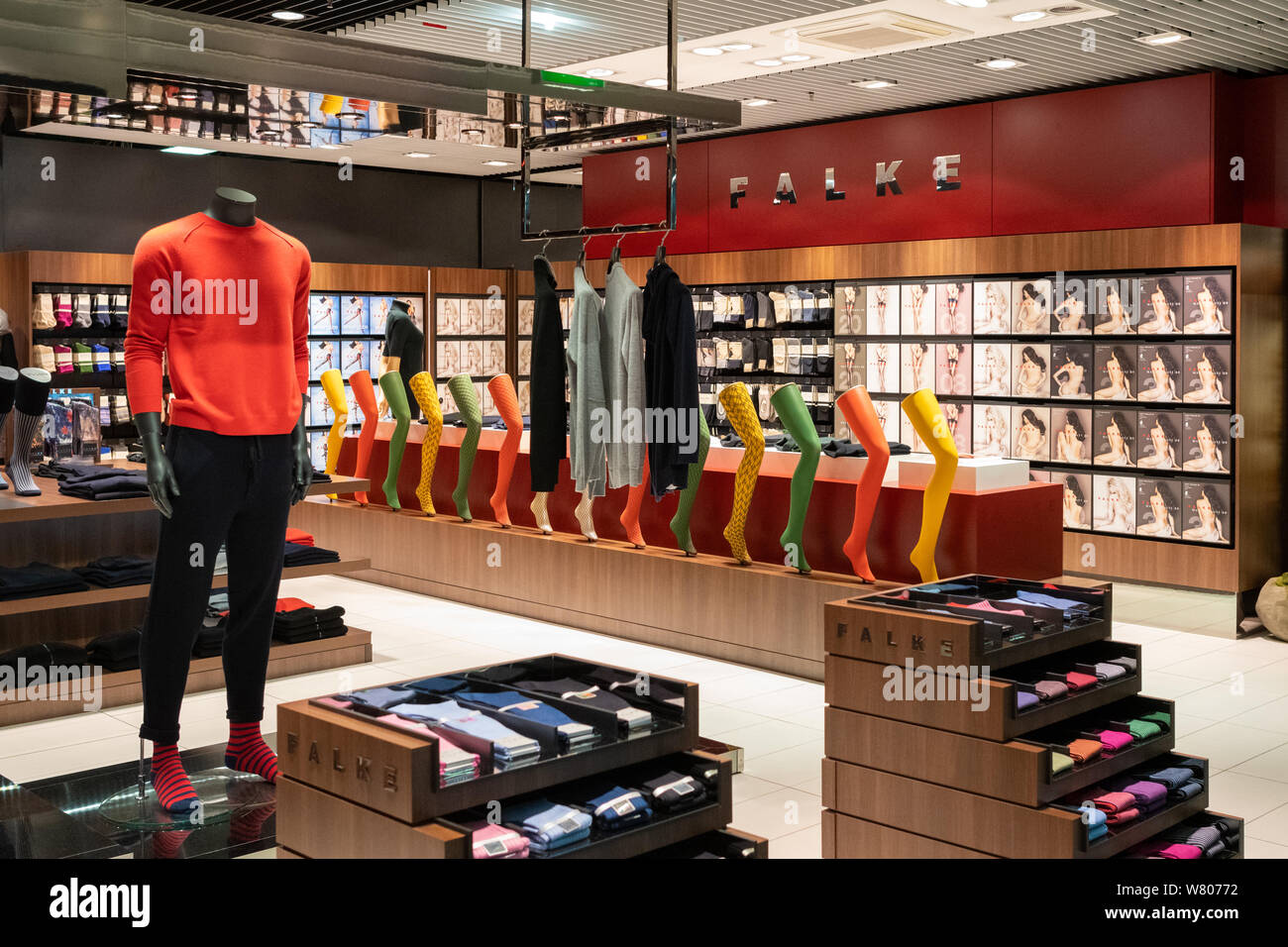 Falke shop hi-res stock photography and images - Alamy