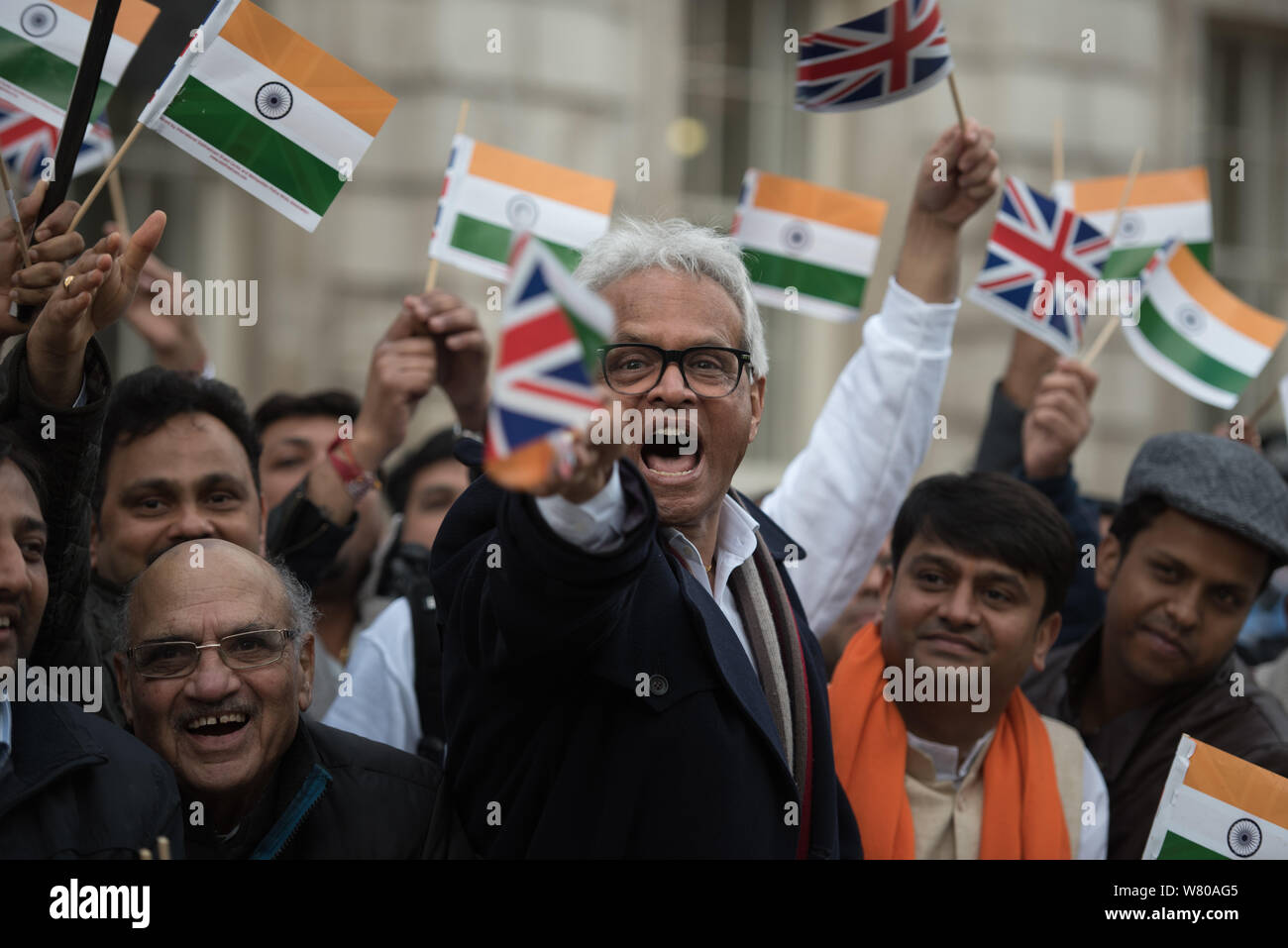 Parliament Square, London, UK. 12th November, 2015. Around a 1000 protesters from all over the UK demonstrate at the edge of Parliament Square against Stock Photo