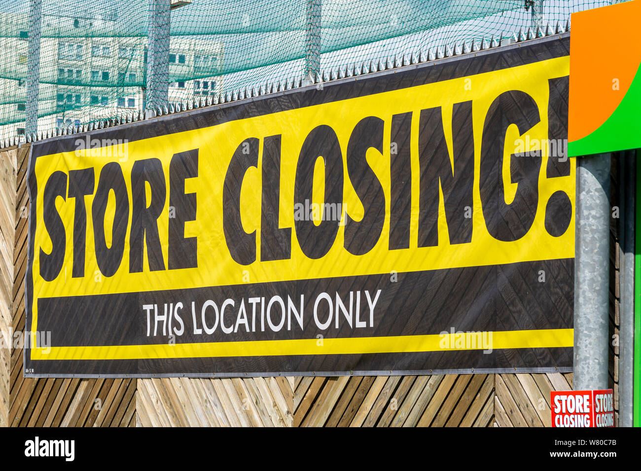 Closing down Homebase DIY store in Southend on Sea, Essex, UK. Do it yourself DIY store ceasing trading. Shutting. Sign Stock Photo