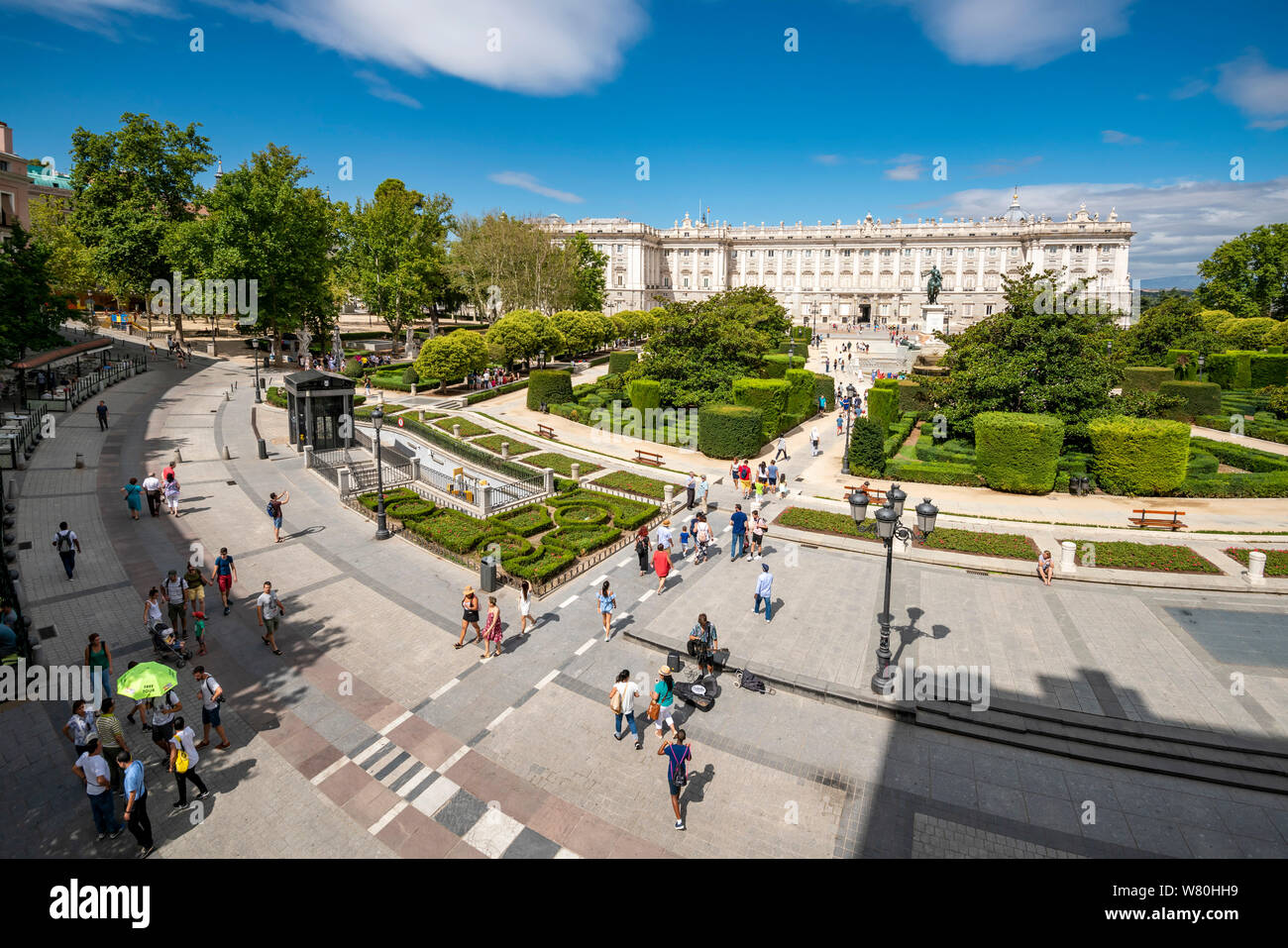 plaza de oriente de madrid