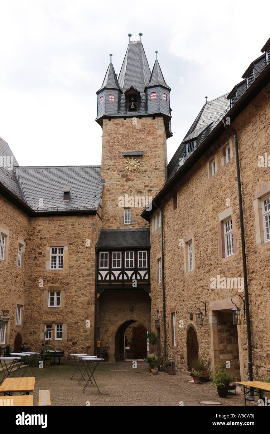 Im Schlosshof von Schloss Spangenberg in Nordhessen Stock Photo