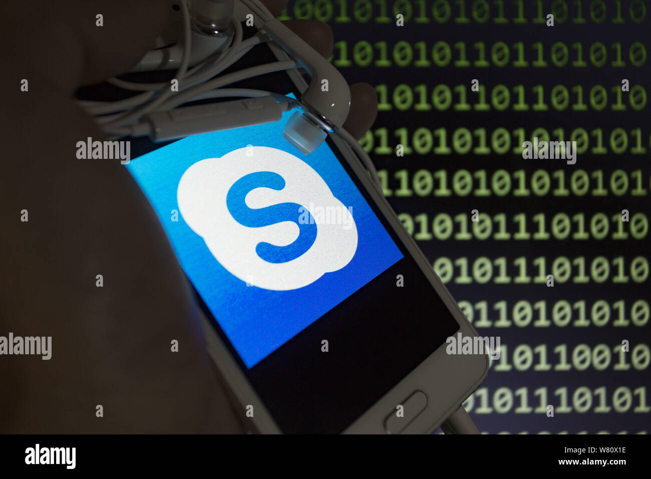 Chat in skype live Instant Messenger