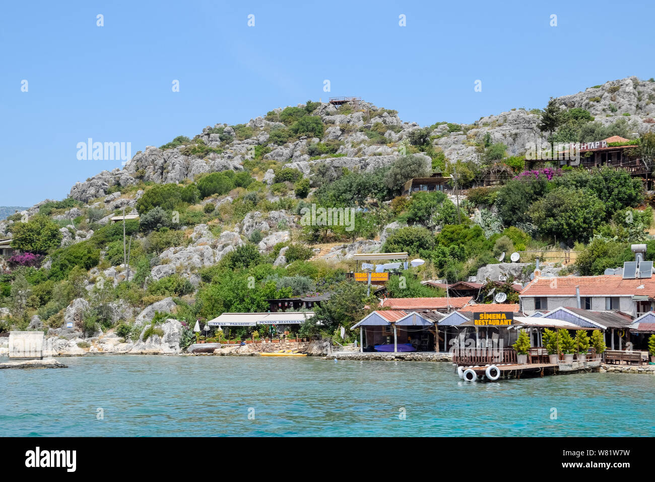 Ruins of a byzantine castle hi-res stock photography and images - Page 8 -  Alamy