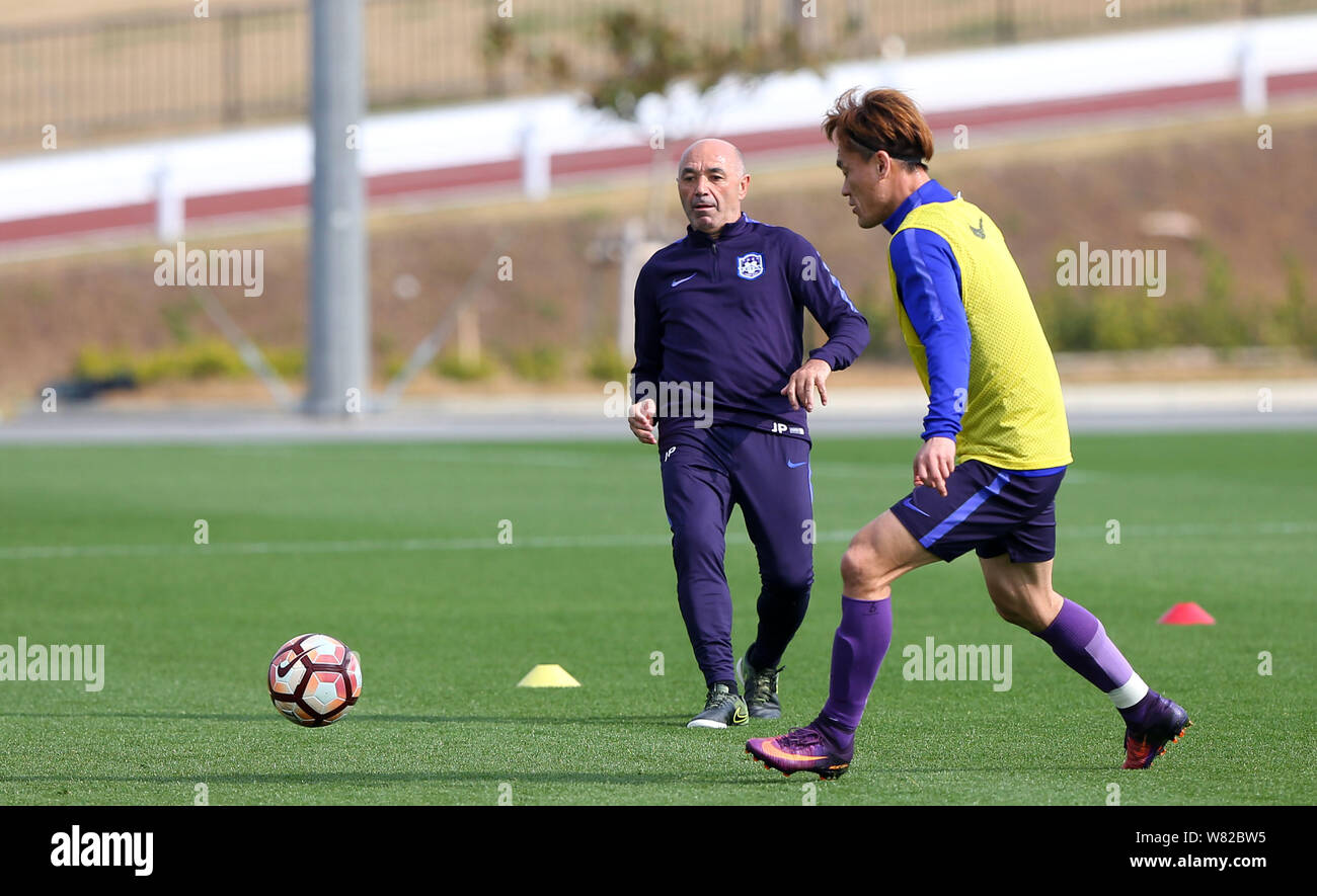 Head coach Jaime Pacheco of Tianjin TEDA F.C. take part in a training session in Okinawa, Japan, 15 February 2017. Stock Photo