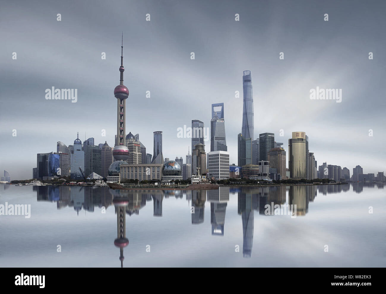 --FILE--Skyline of Huangpu River and the Lujiazui Financial District ...