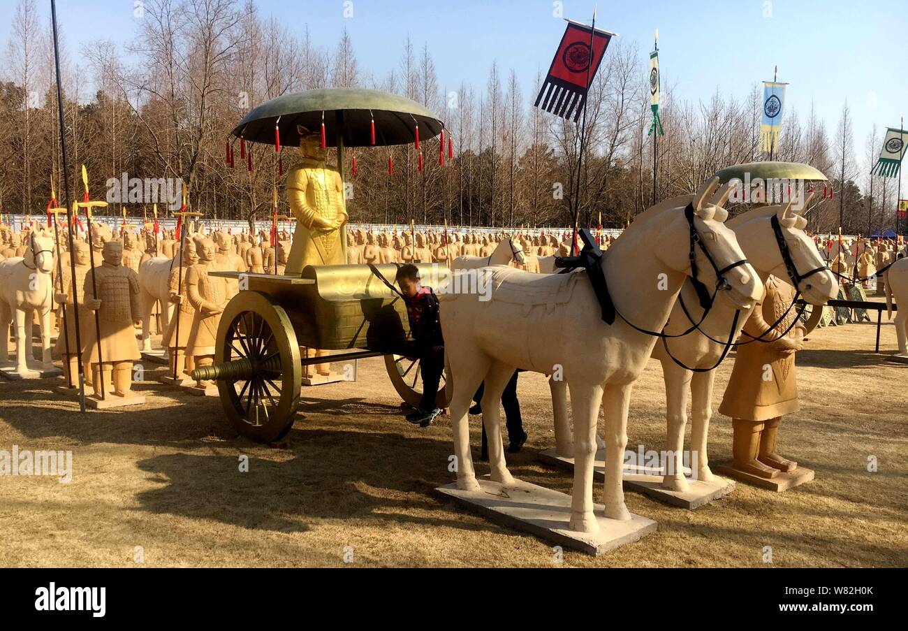 Replicas of terracotta army sculptures of the Terracotta Warriors and