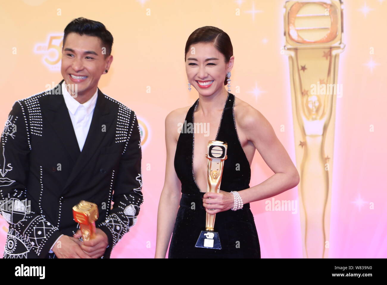 Stunning Hk Actress Nancy Wu Ties The Knot With Doctor Boyfriend Akin Chan Landscape for Desktop Stunning Hk Actress Nancy Wu Ties The Knot With Doctor Boyfriend Akin Chan Landscape for Desktop
