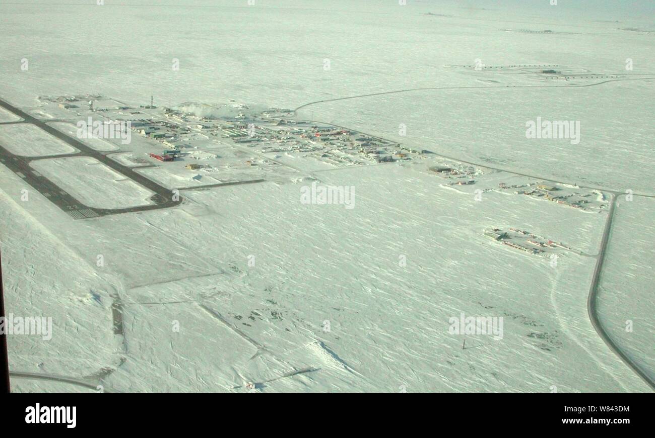 Deadhorse alaska aerial hires stock photography and images Alamy