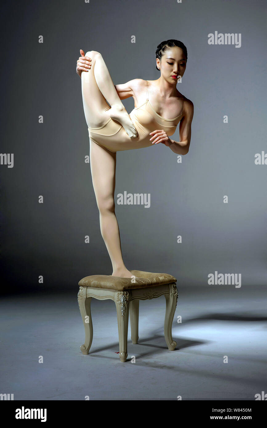 contortionist naked Chinese contortionist Liu Teng shows the flexibility of her body during the  filming session to promote Chinese jiujitsu in Beijing, China, 20 November  Stock Photo - Alamy