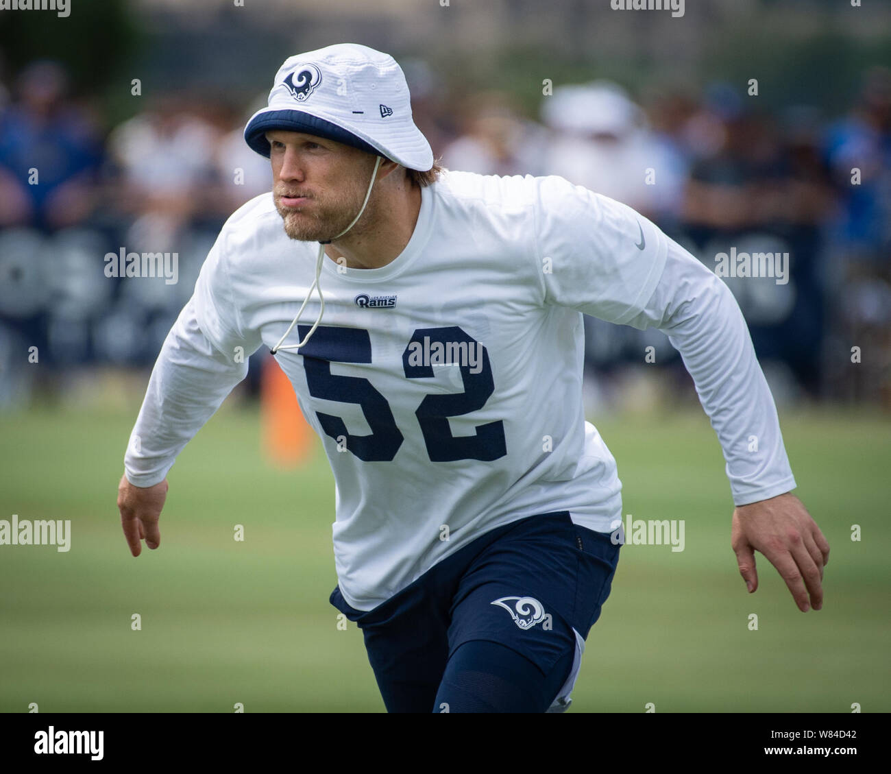 Los Angeles Rams outside linebacker Clay Matthews (52) reacts as