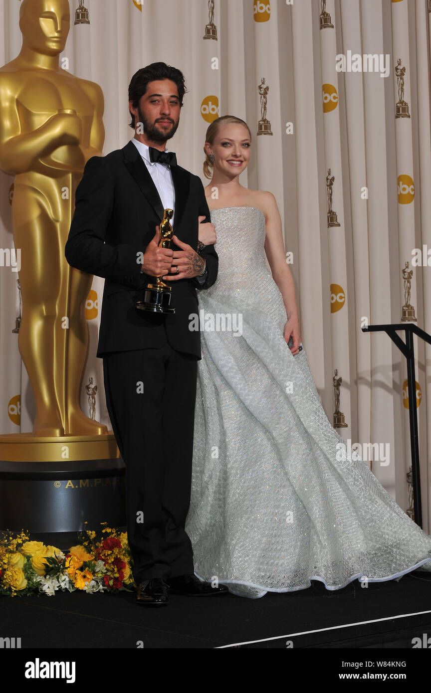 LOS ANGELES, CA. March 07, 2010: Amanda Seyfried & Ryan Bingham at the
