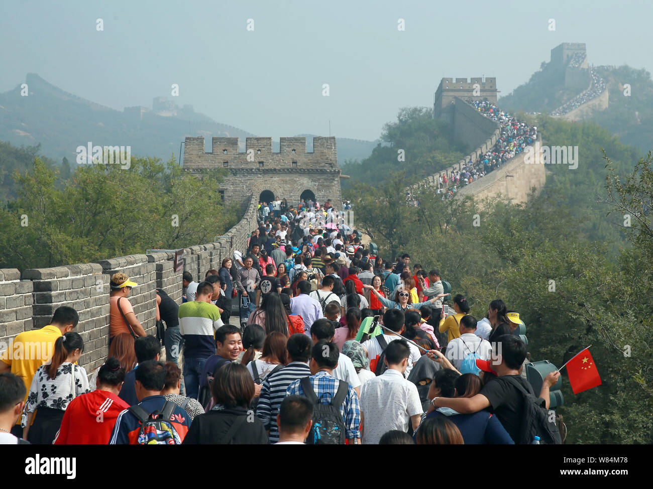 Thousands Tourists Visit Daily Chinese Wall Stock Photo 138458411