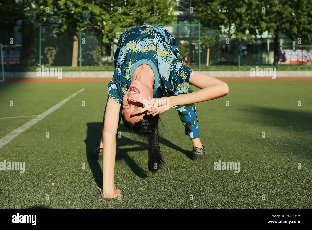 Military training practices hi-res stock photography and images - Alamy