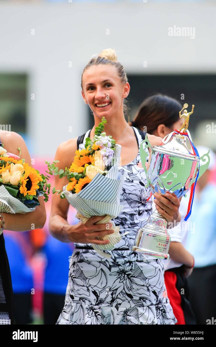 Jelena jankovic serbia poses trophy hi-res stock photography and images ...