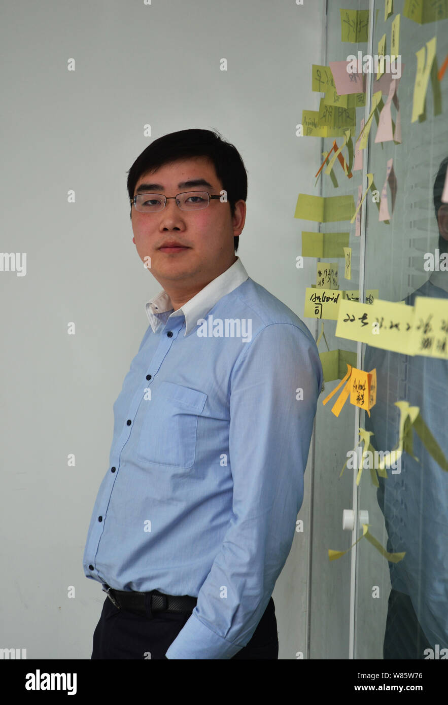 File Cheng Wei Co Founder And Ceo Of Taxi Hailing App Didi Chuxing Is Pictured At An Interview In Beijing China 7 April 2013 Cheng Wei 34 Stock Photo Alamy