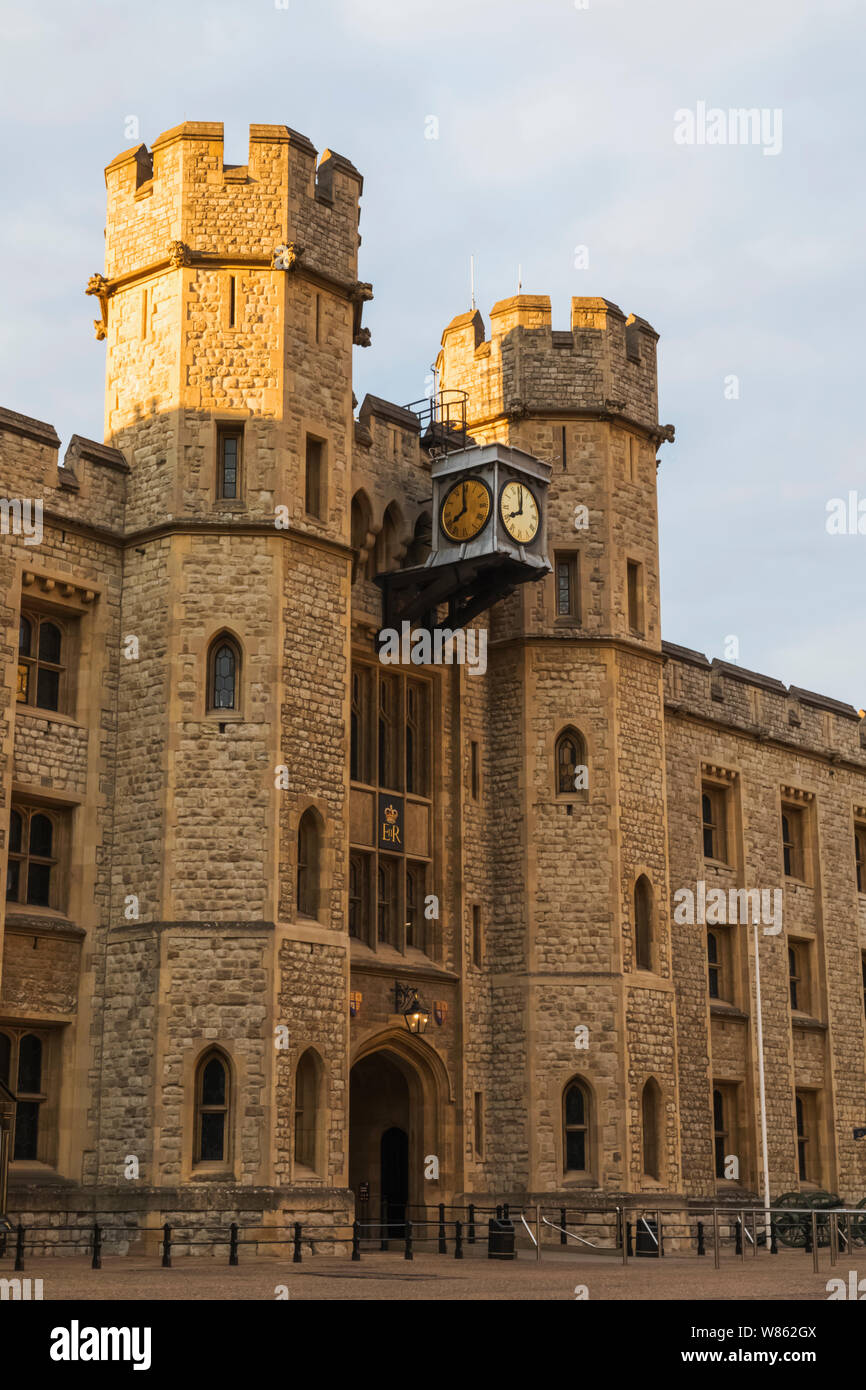 England, London, Tower of London, The Jewel House Stock Photo