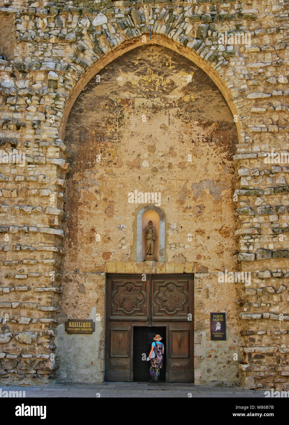 Saint-Maximin-la-Sainte-Baume (south-eastern France): entrance to the Basilica of Mary Magdalene Stock Photo