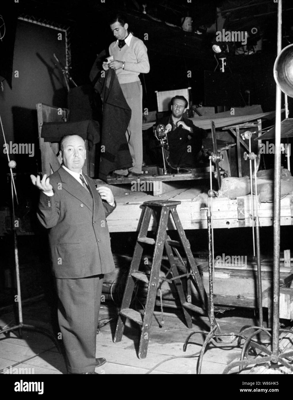 ALFRED HITCHCOCK In SHADOW OF A DOUBT 1943 Directed By ALFRED