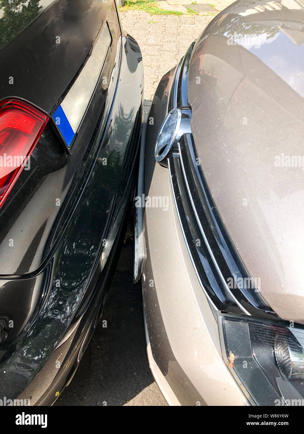 Narrow parking Situation, Frankfurt am Main, Germany Stock Photo