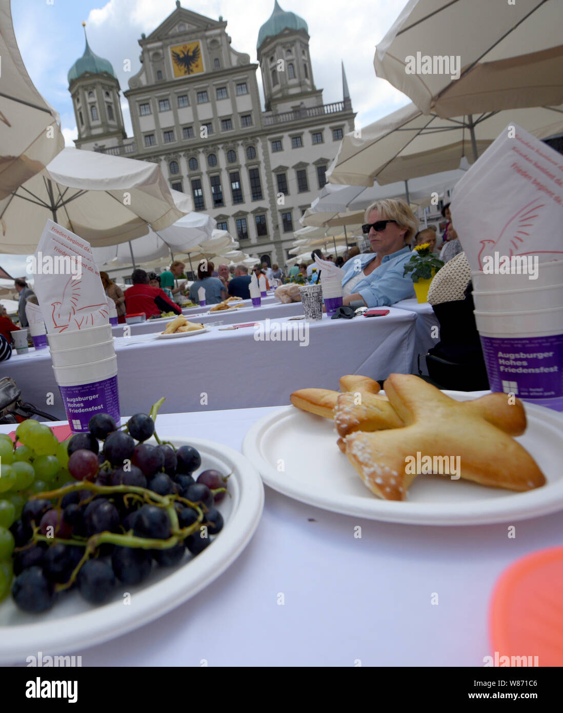 Augsburg Germany 08th Aug 2019 Tables For The Peace Table Are