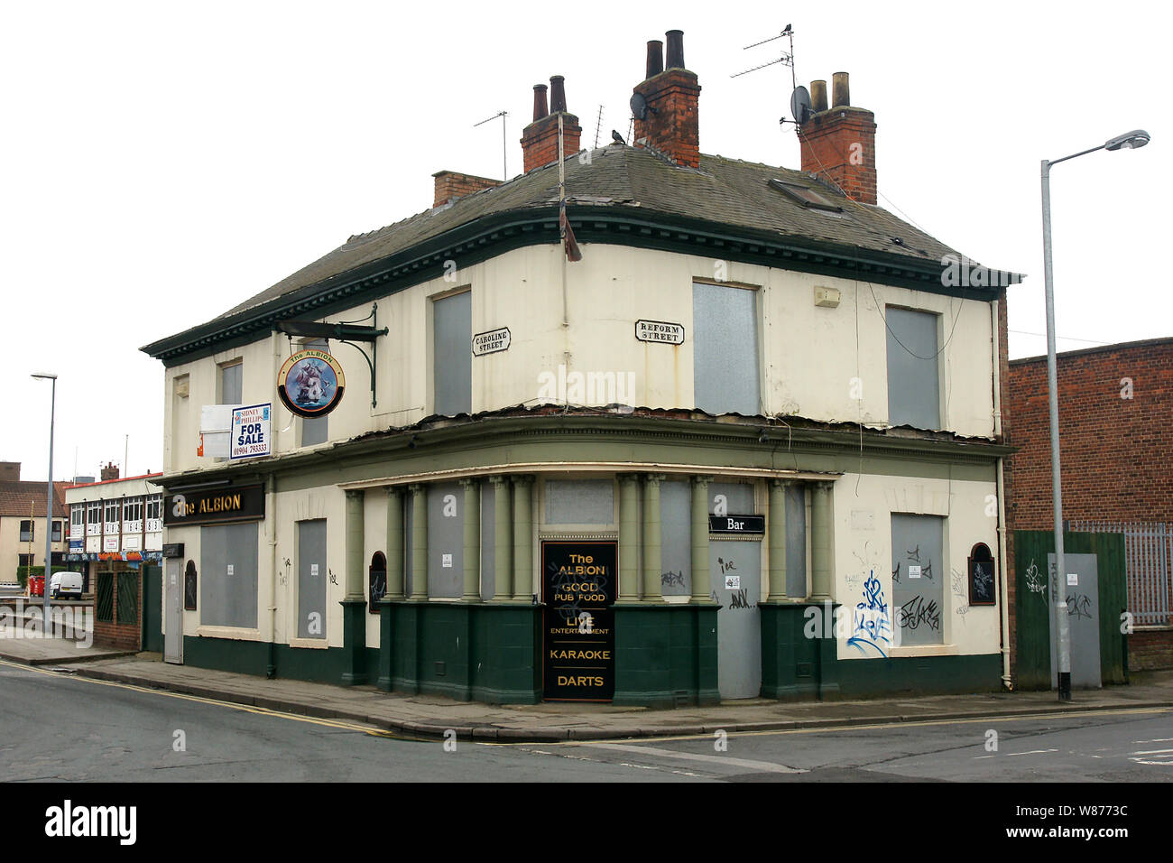 The Albion Public House, Caroline Street, Hull Stock Photo Alamy