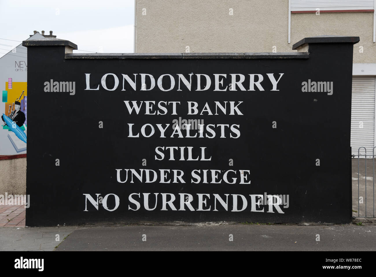 Loyalist No Surrender painted on a wall in the Fountain estate district of Derry / Londonderry Stock Photo