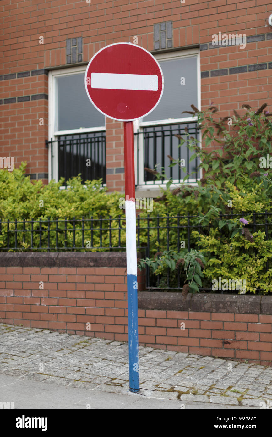 No entry sign painted red, white and blue in the Loyalist Fountain district of Derry / Londonderry Stock Photo