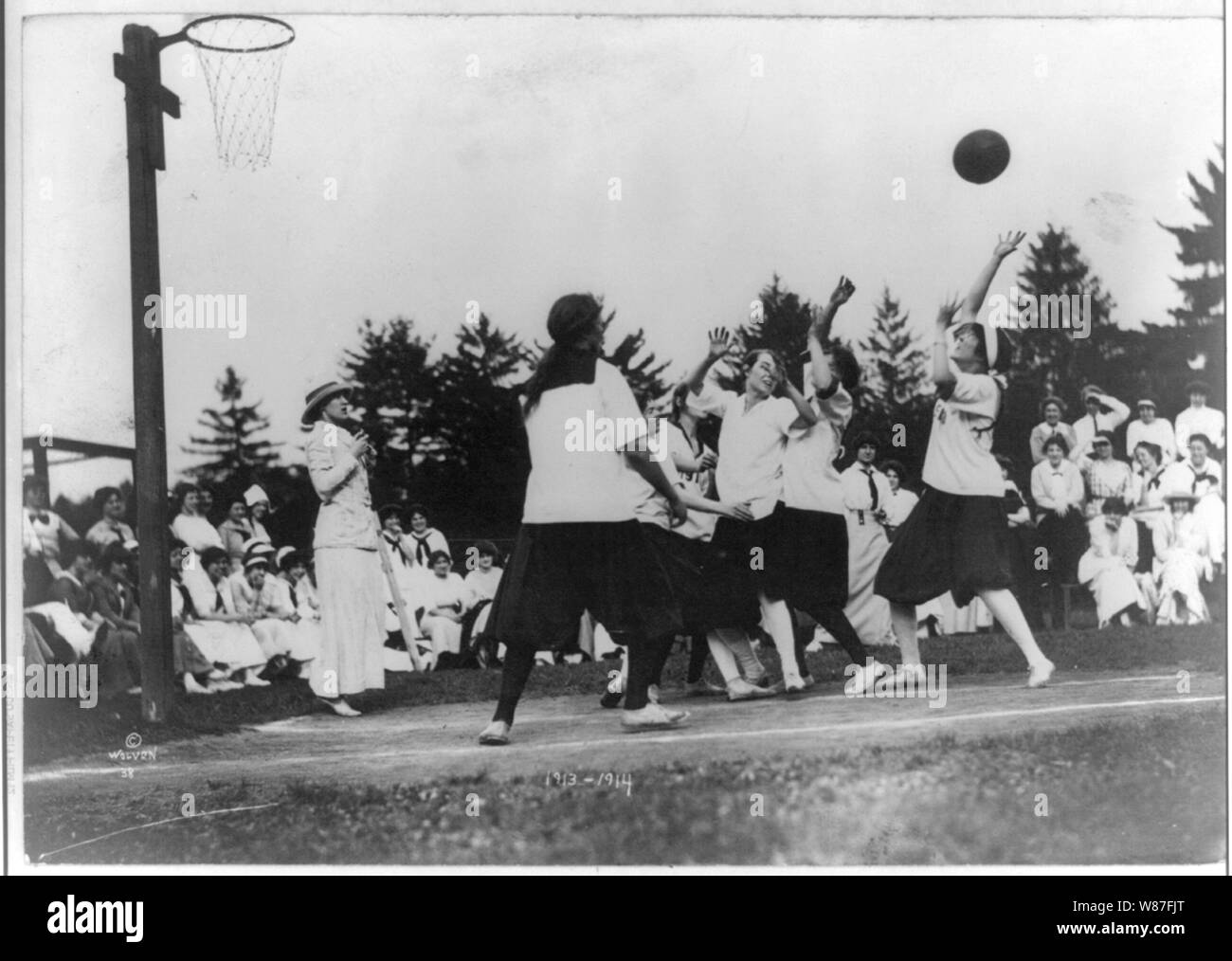 1913-1914 basketball game, no. 38, Vassar College, May 1913 Stock Photo