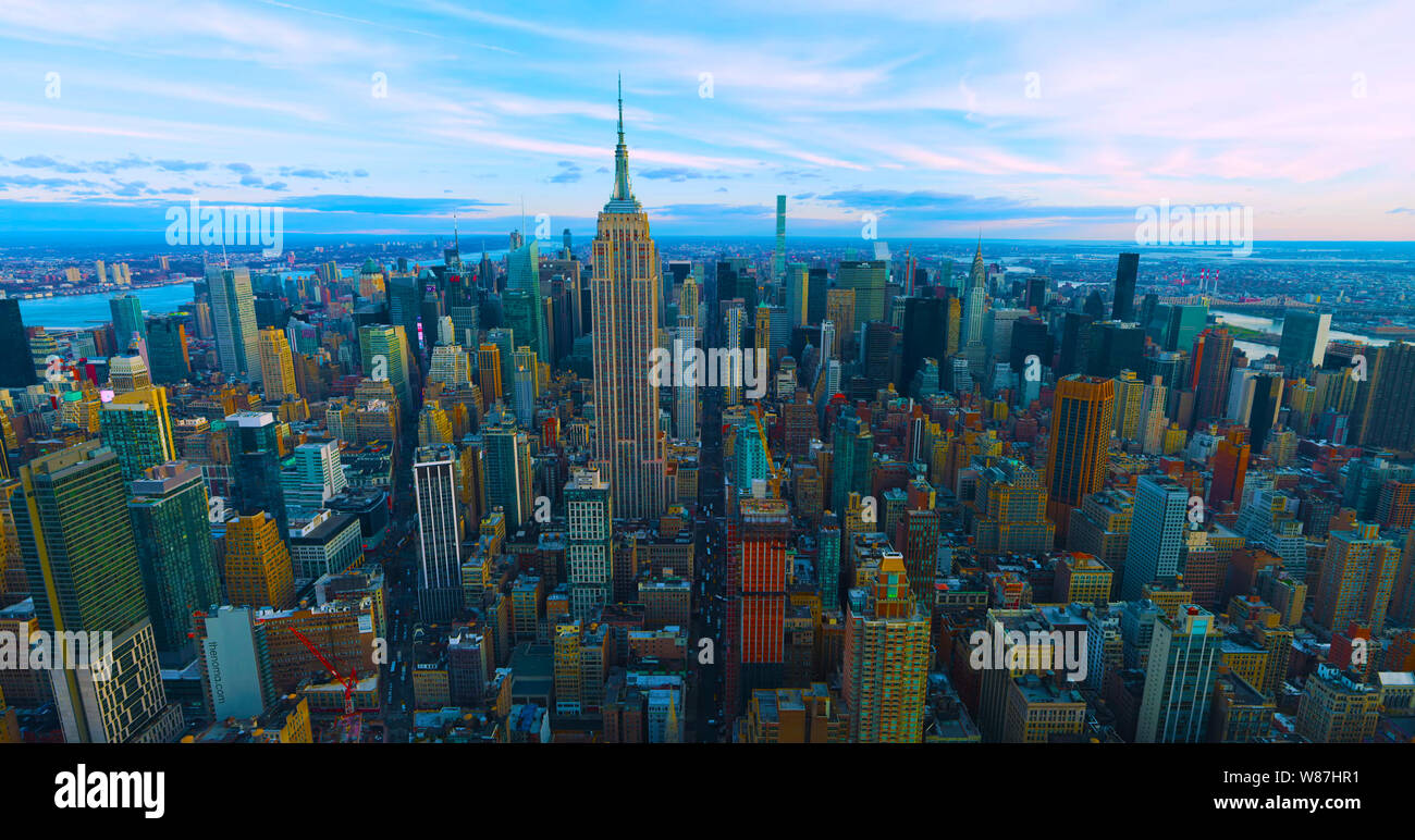 Architectur and skyscrapers hi-res stock photography and images - Alamy