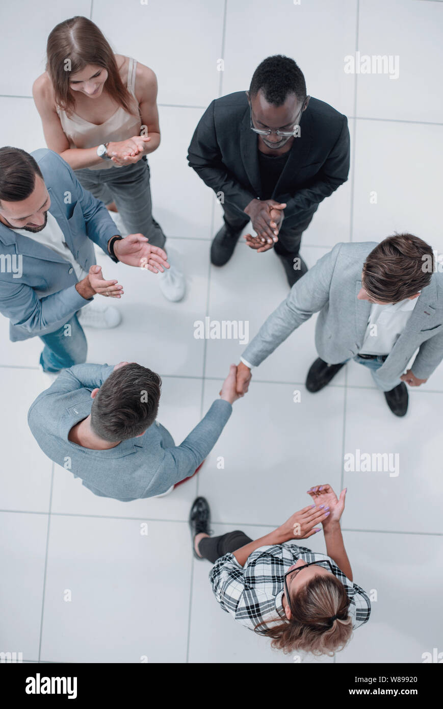 Aerial meeting table handshake hi-res stock photography and images - Alamy