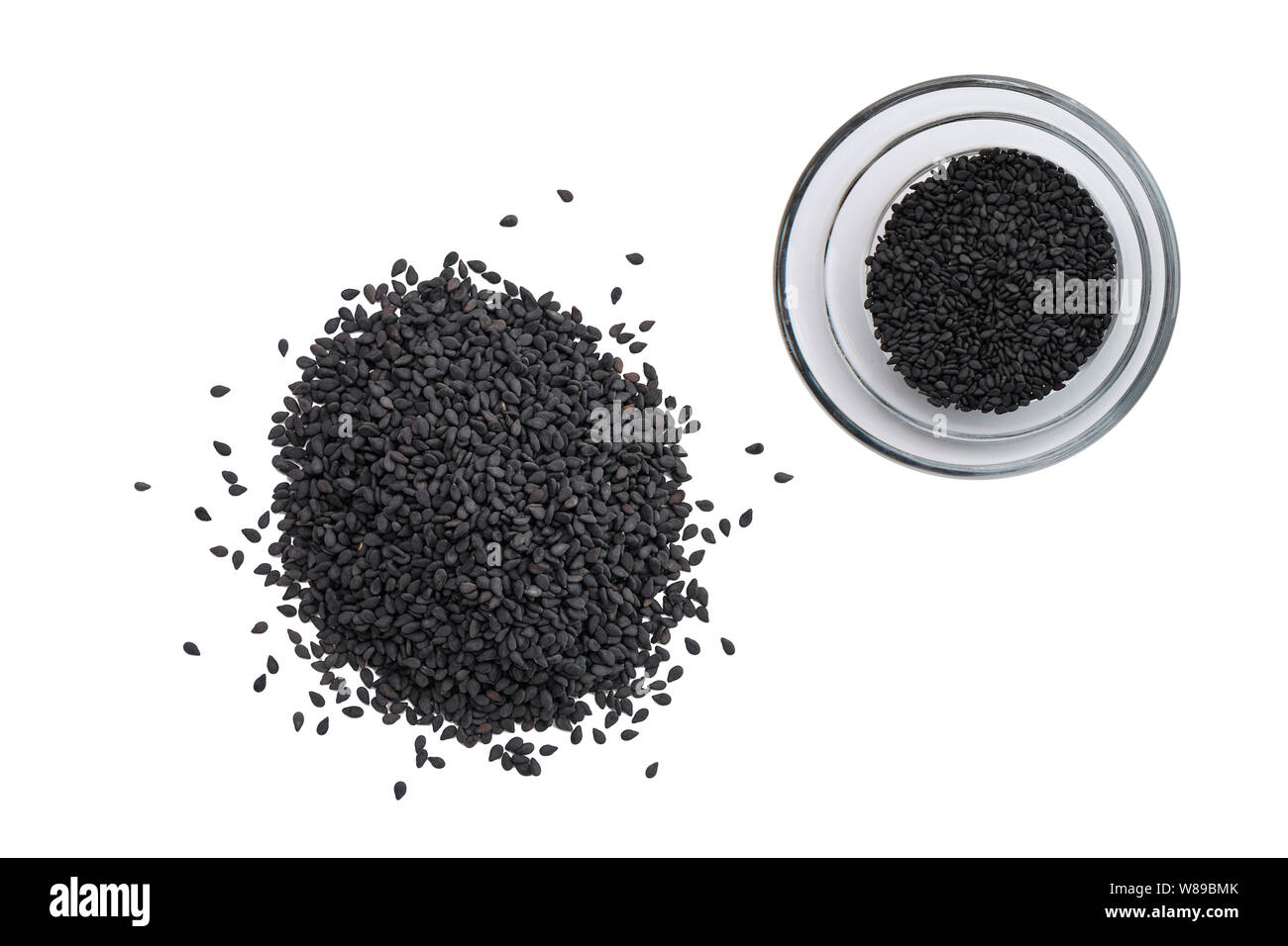 Sprinkle black sesame seeds on hi-res stock photography and images - Alamy