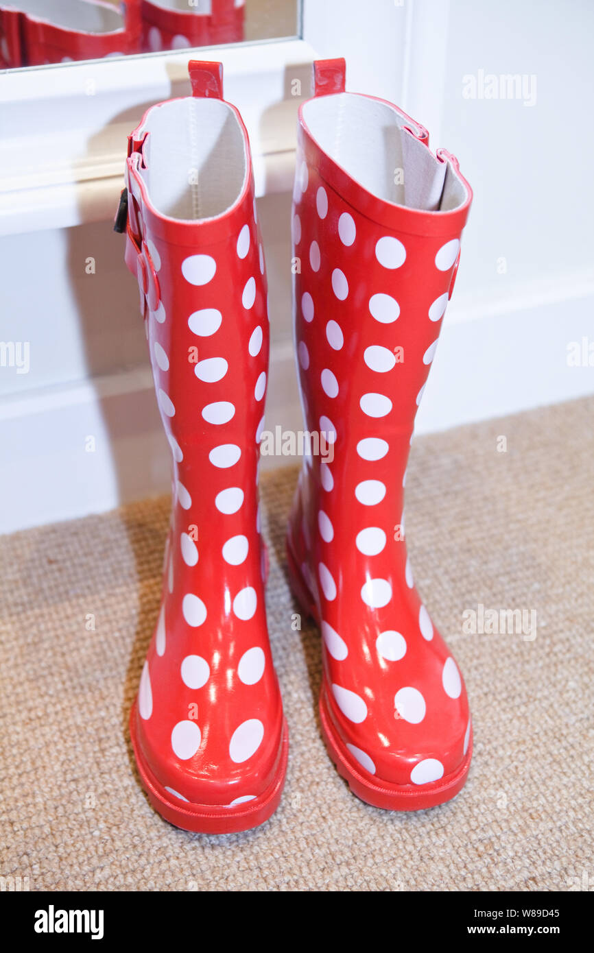 Spotty wellingtons hi-res stock photography and images - Alamy