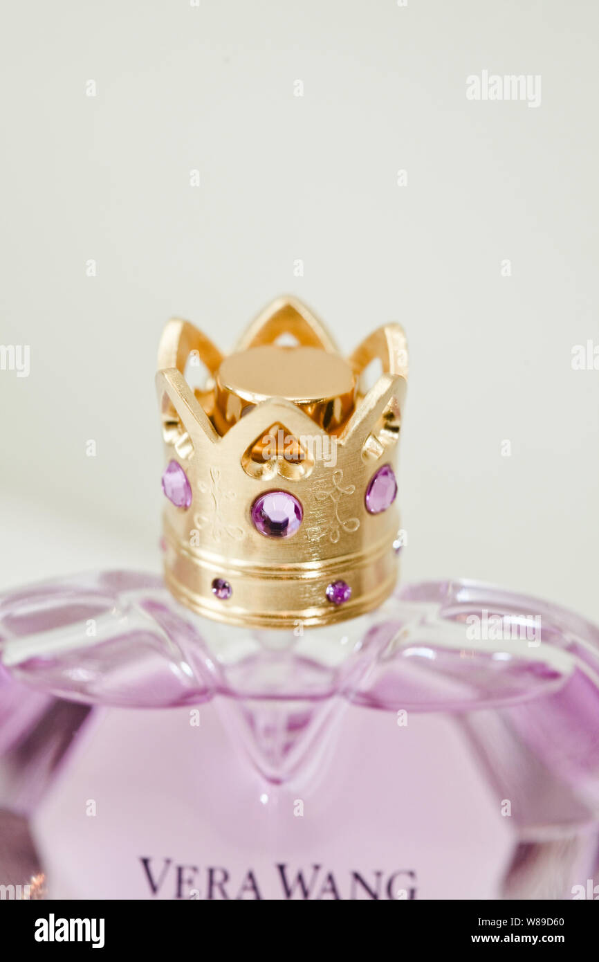 Heart shaped perfume bottle hires stock photography and images Alamy