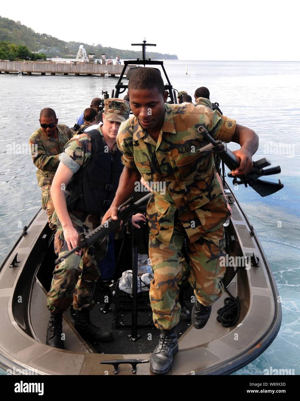 Jamaica defense force hi-res stock photography and images - Alamy