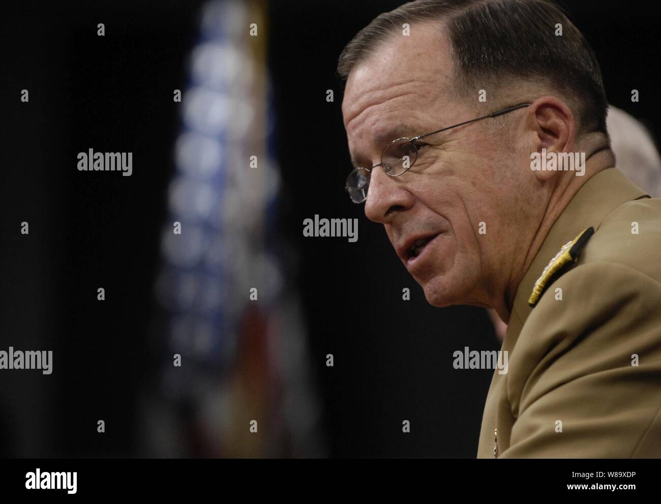 Chairman of the Joint Chiefs of Staff Adm. Michael Mullen, U.S. Navy, and Secretary of Defense Robert M. Gates conduct a press briefing where they announce Army Lt. Gen. Stanley McChrystal is to replace Army Gen. David D. McKierna as commander of NATO's International Security Assistance Force and U.S. forces in Afghanistan in the Pentagon on May 11, 2009. Stock Photo