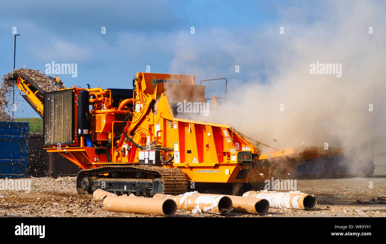 large industrial grinder recycling cardboard tubes Stock Photo Alamy