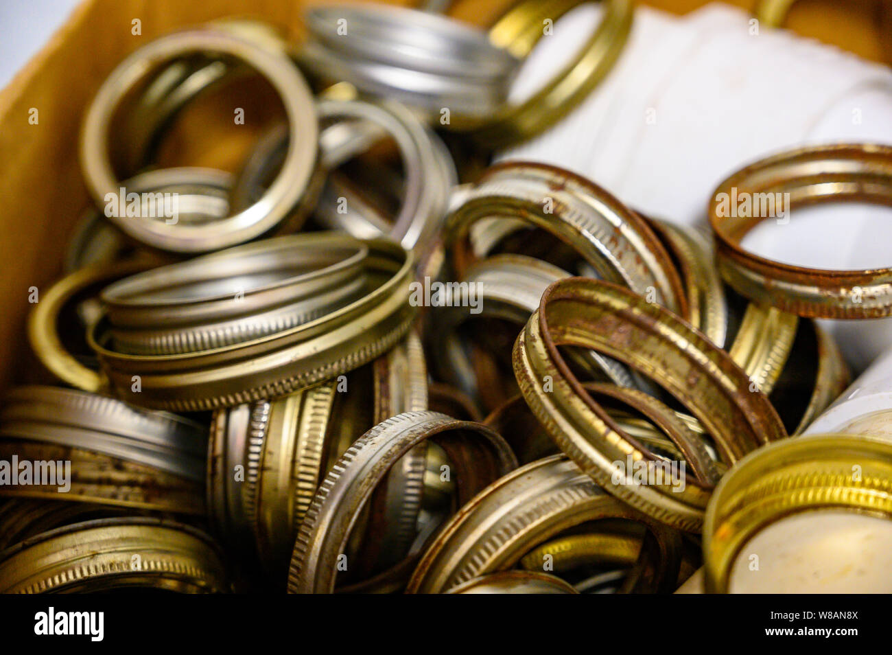 Pressure canning equipment hires stock photography and images Alamy