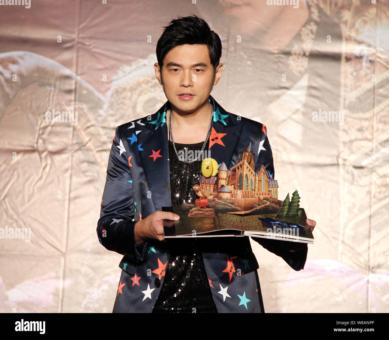 Taiwanese singer Jay Chou poses at a press conference for his new music  album "Jay Chou's Bedtime Stories" in Taipei, Taiwan, 17 June 2016 Stock  Photo - Alamy